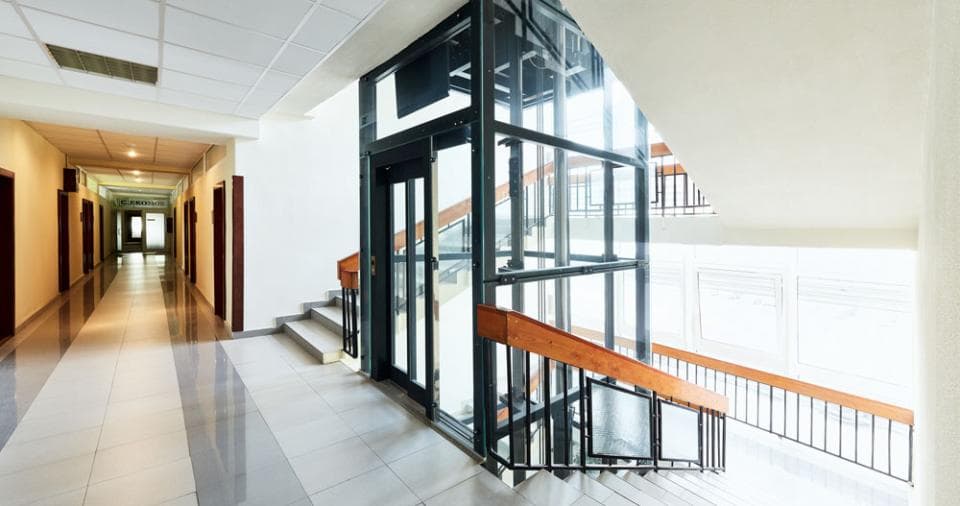 Čistenie spoločných priestorov - upratovanie spoločných častí budov