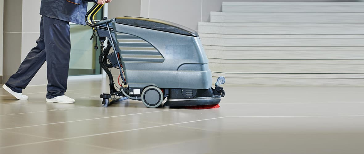Strojové čistenie podlahy - profesionálne strojové čistenie